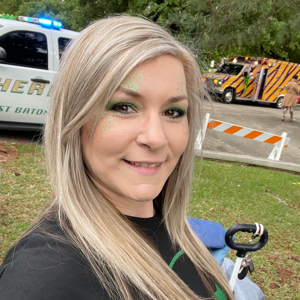 Meet your Posher, Lacee